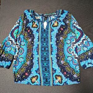 NWT. LANE BRYANT all over abstract print. Size 22/24. Elastic 3/4 sleeve.